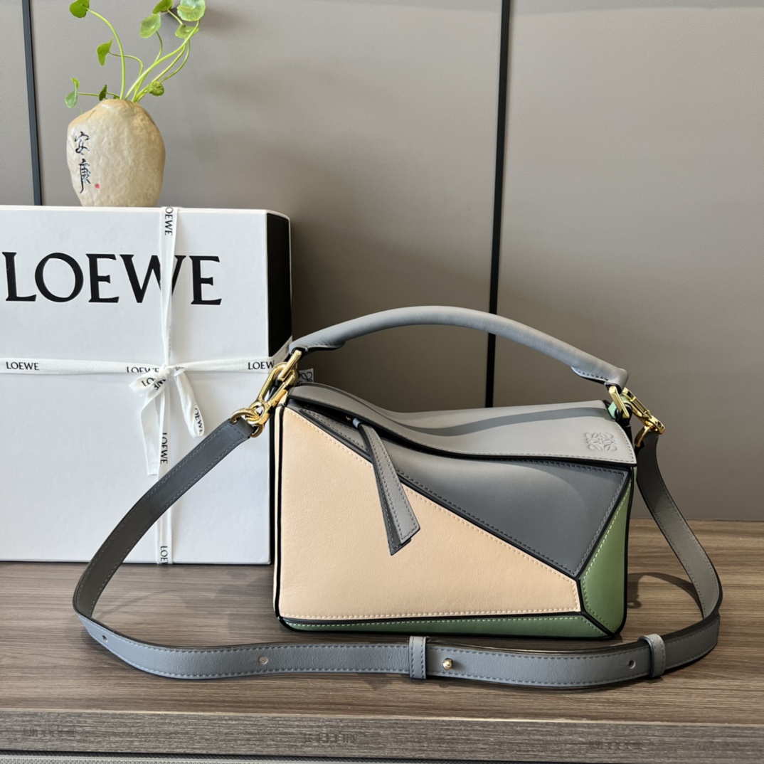 Loewe Puzzle Bags